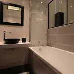 Les Suites Acantha Daire